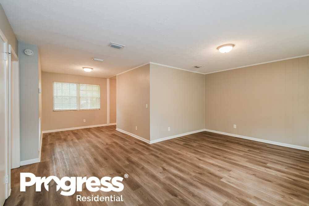 2241 Monteau Dr - Photo 3 of 21