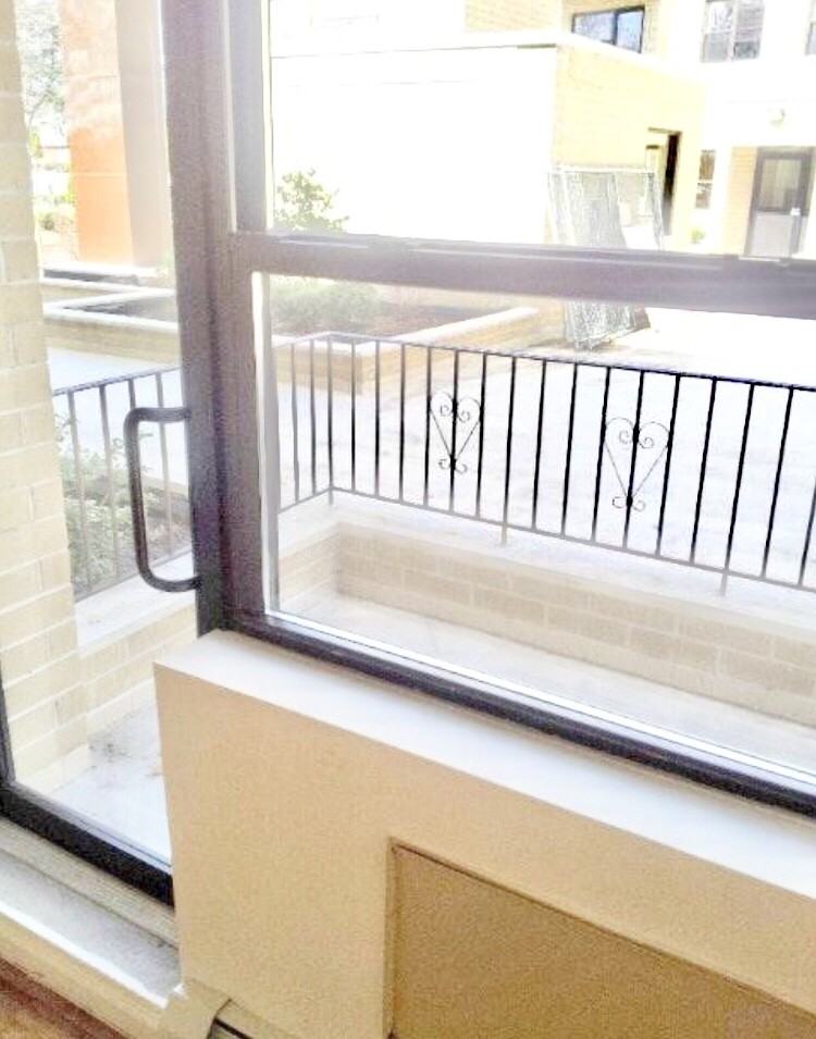 44 Hilton Ave #D1 - Photo 3 of 6