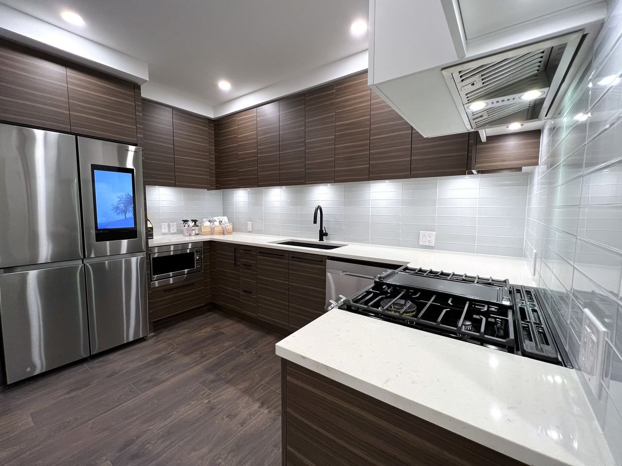 8888 Spires Gate - Photo 2 of 25