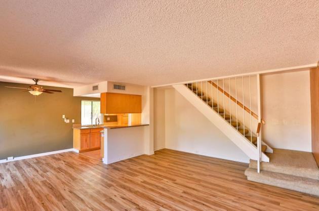 10432 North 11th Street - Photo 2 of 5