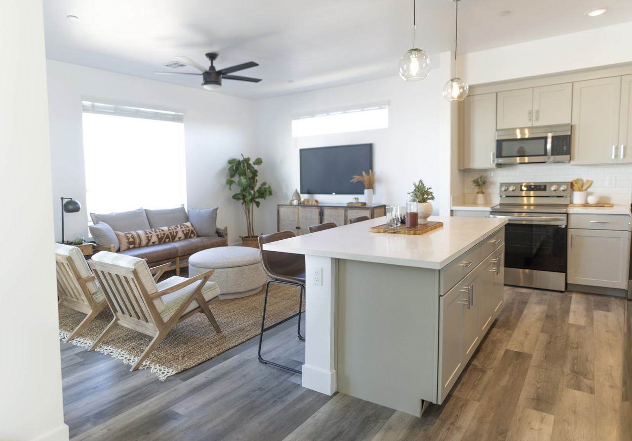 The Lucia on 15th - Photo 3 of 21