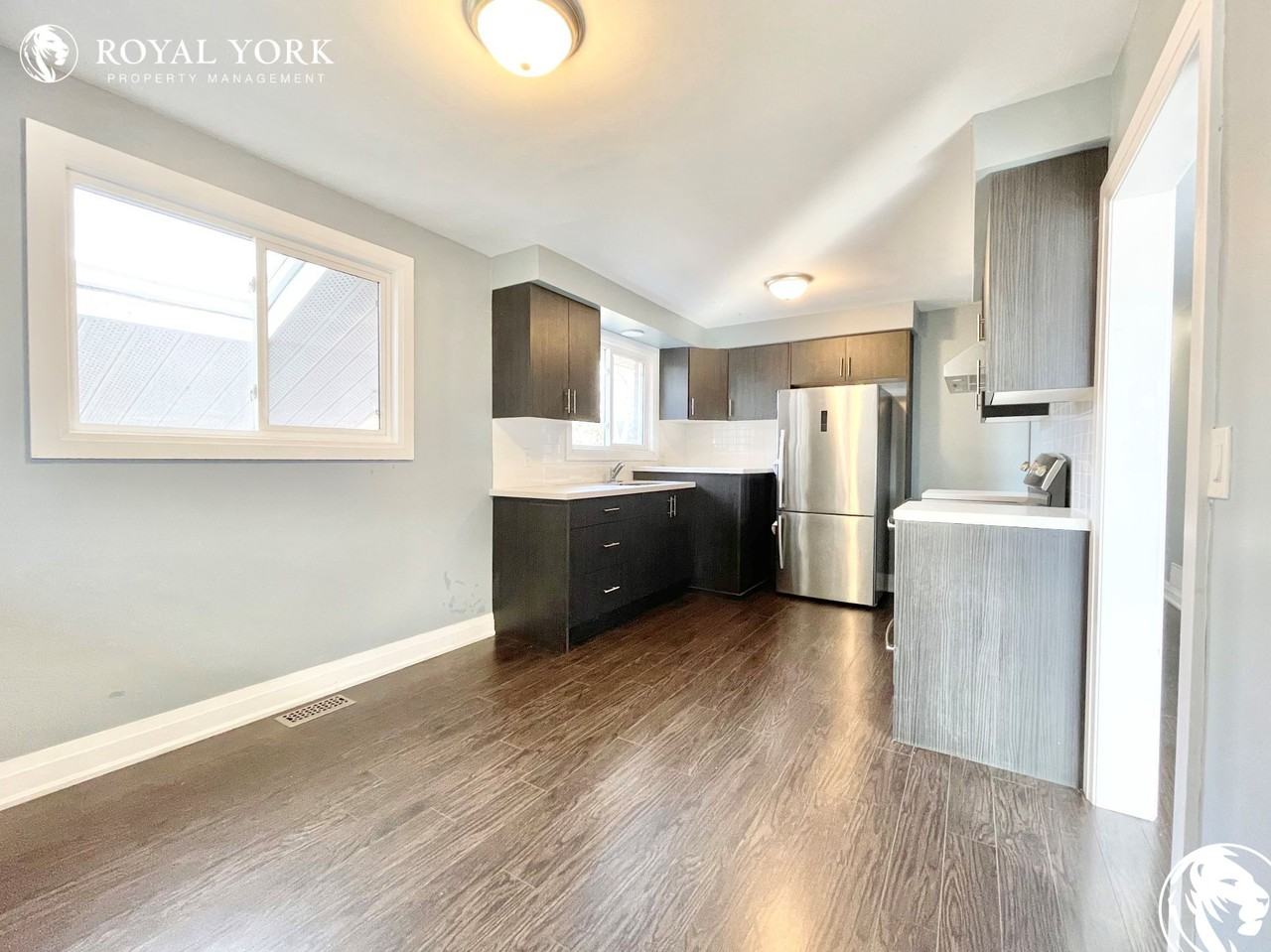 133 Labrador Dr #1 - Photo 3 of 31