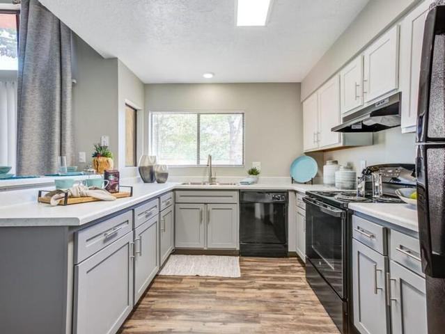 5100 Mesa Del Oso Rd Ne - Photo 4 of 15