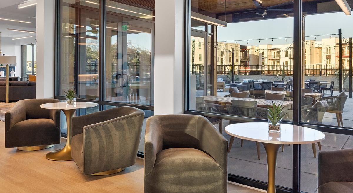 351 E Valpico Rd - Photo 6 of 25