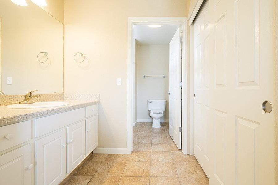 1802 F St - Photo 7 of 10