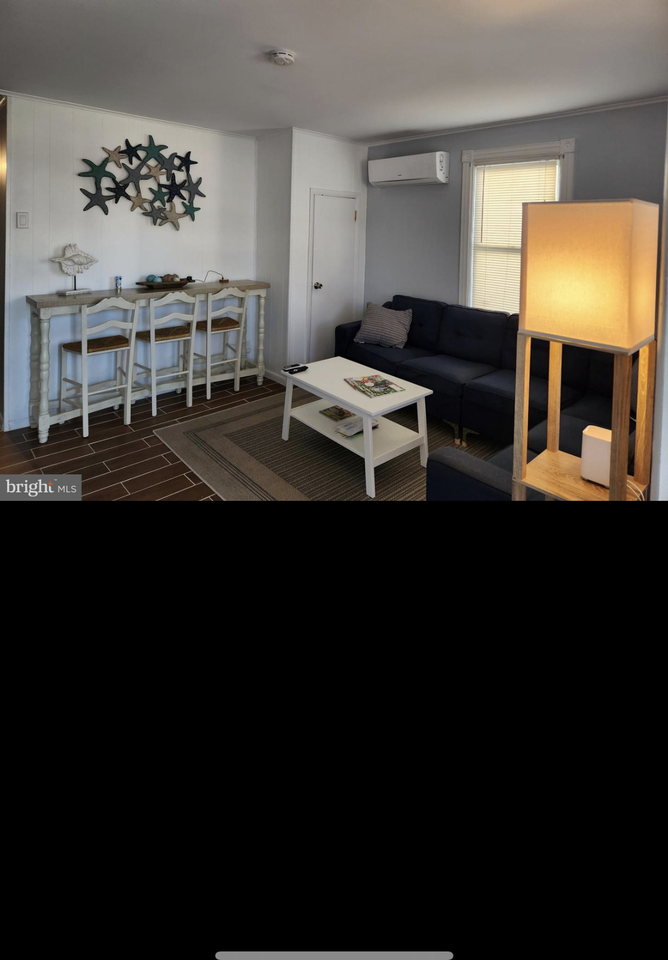 142 E Bennett Ave #1 - Photo 2 of 9
