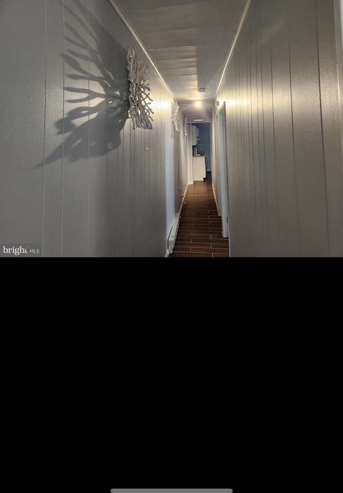 142 E Bennett Ave #1 - Photo 3 of 9