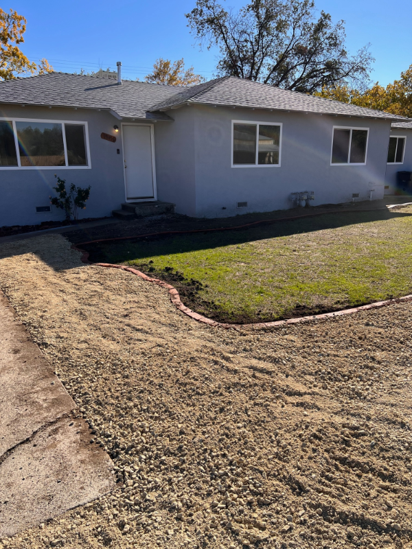 19457 Hill St - Photo 2 of 17
