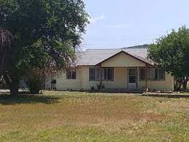 featured image of 145 1/2 Northeast 4th Street