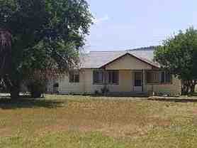 145 1/2 Northeast 4th Street - Photo 1 of 1