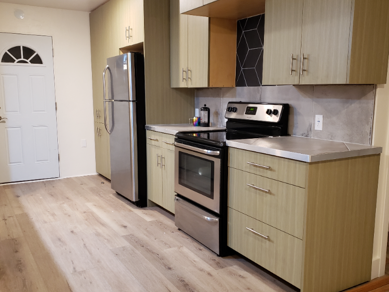 145 1/2 Northeast 4th Street - Photo 2 of 9