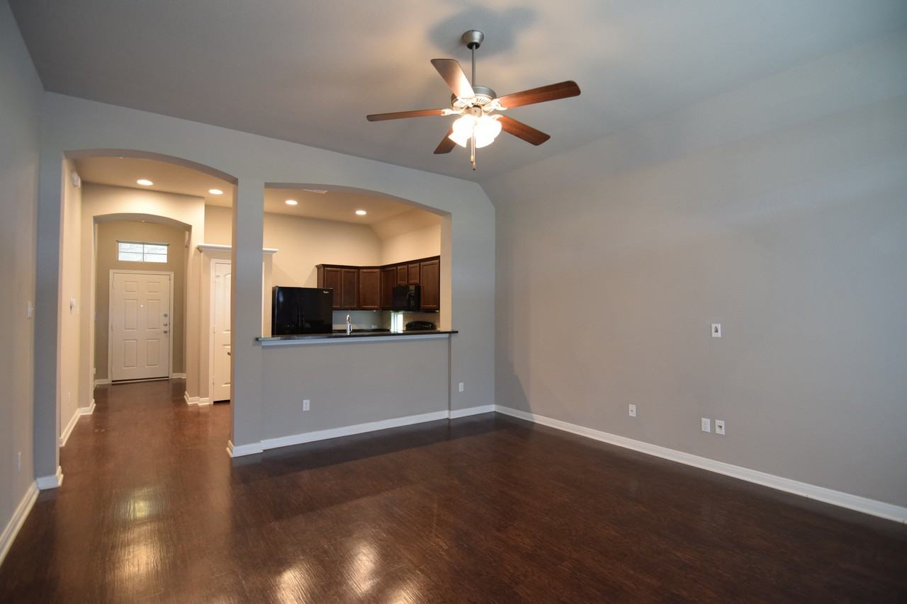 3520 Addison St - Photo 6 of 45