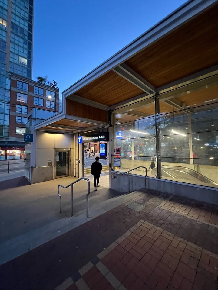 33 Smithe Street - Photo 4 of 31