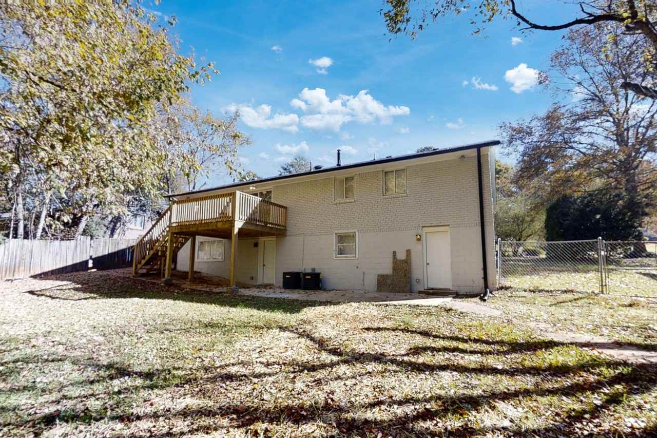 Conley Cir - Photo 4 of 8