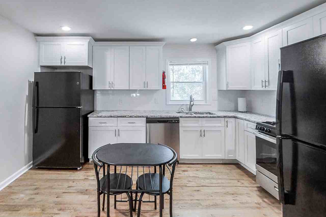 Conley Cir - Photo 5 of 8