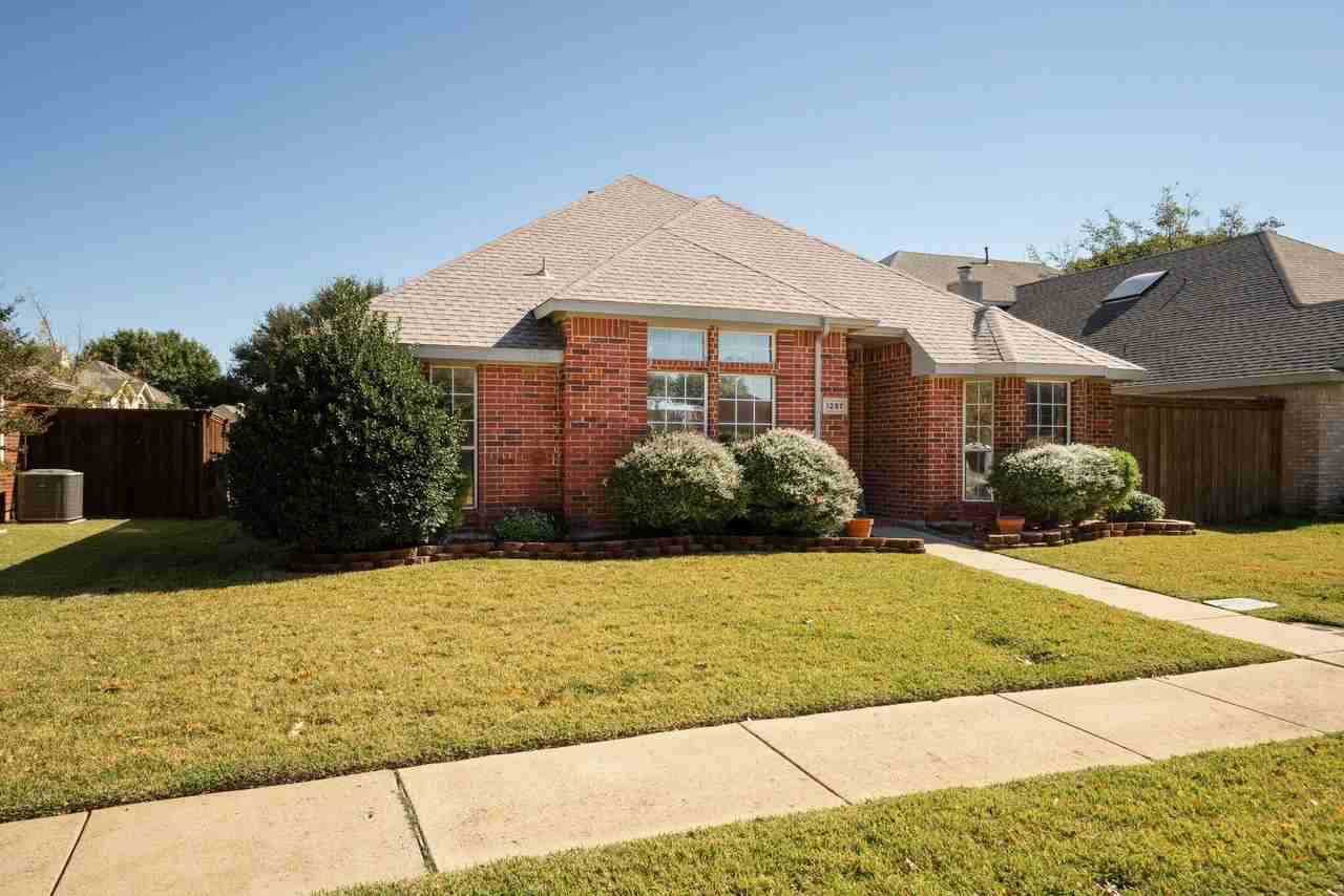 1257 Christopher Lane - Photo 3 of 20