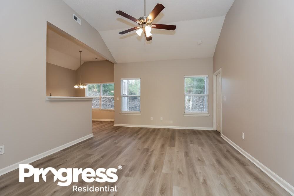 7477 Maggie Dr - Photo 3 of 16