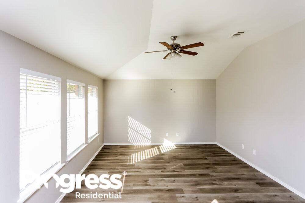 238 Los Cabos Dr - Photo 3 of 16