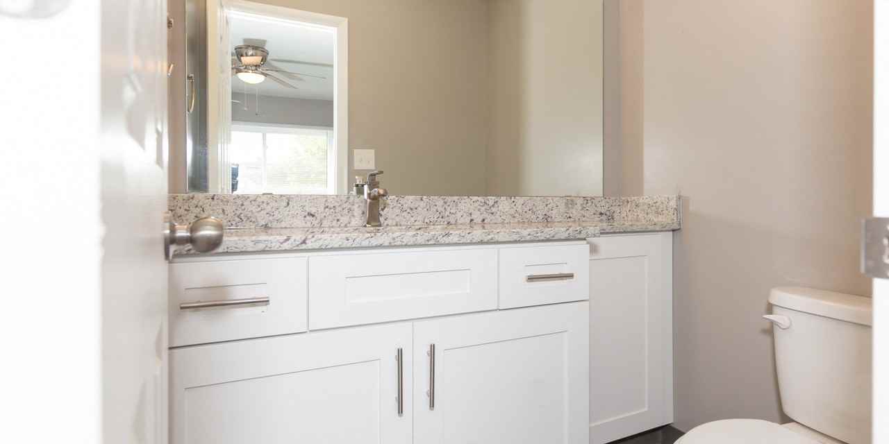 Beechmont Towers - Photo 5 of 12