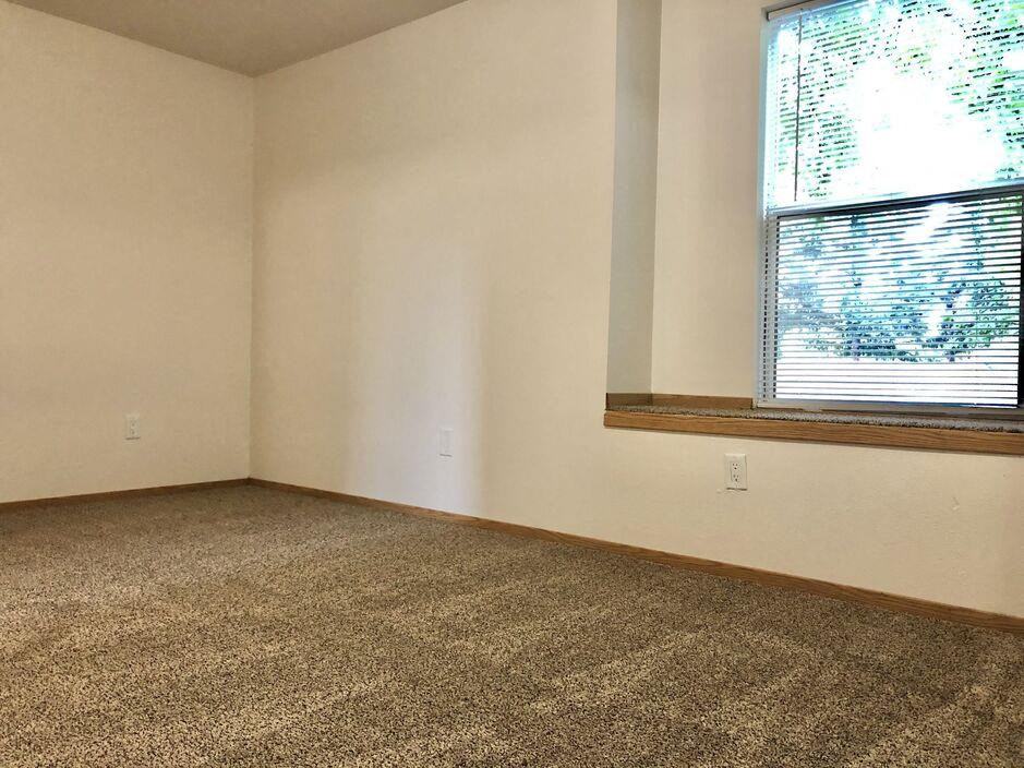 Farisswood Apartments - Photo 3 of 18