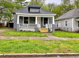 featured image of 1224 E Central St