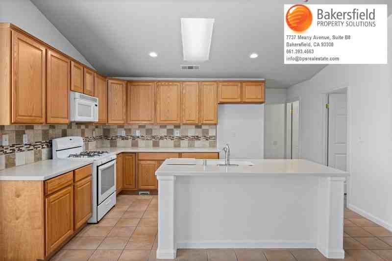 11406 San Miniato Ave - Photo 2 of 10