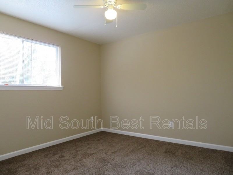 1138 Semmes St - Photo 5 of 6