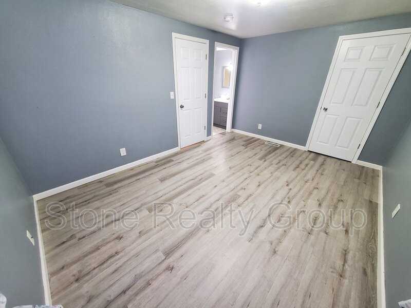 3792 E Beulah Ave #2 - Photo 4 of 6