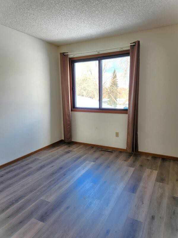 5655 Brandlwood Ct - Photo 5 of 9