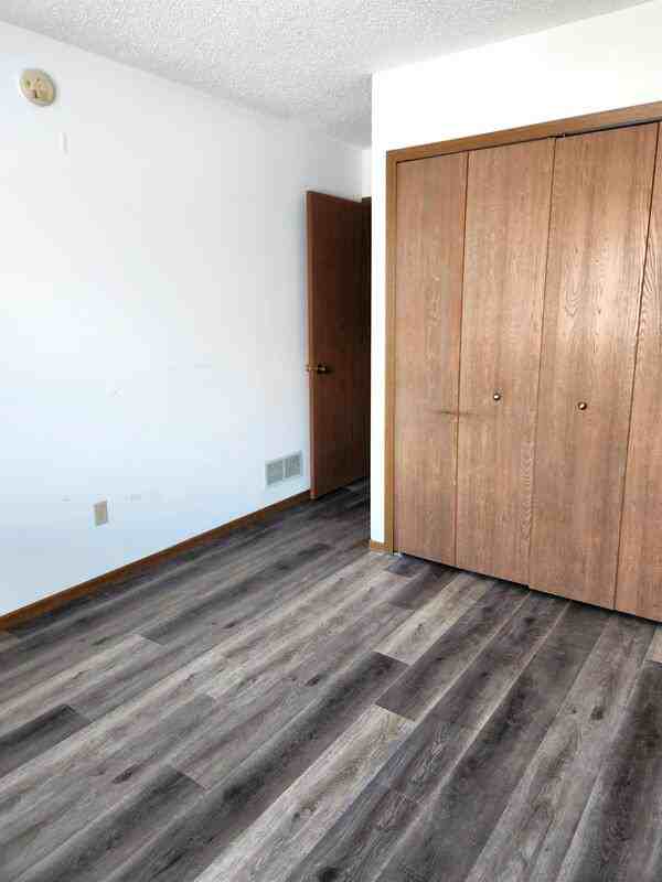 5655 Brandlwood Ct - Photo 7 of 9