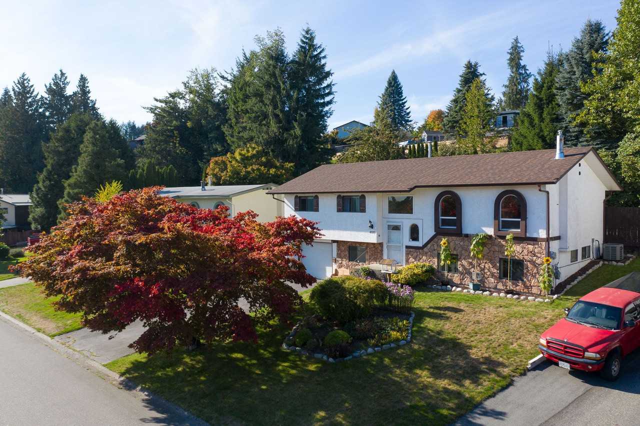 8323 Blueberry Dr - Photo 2 of 21