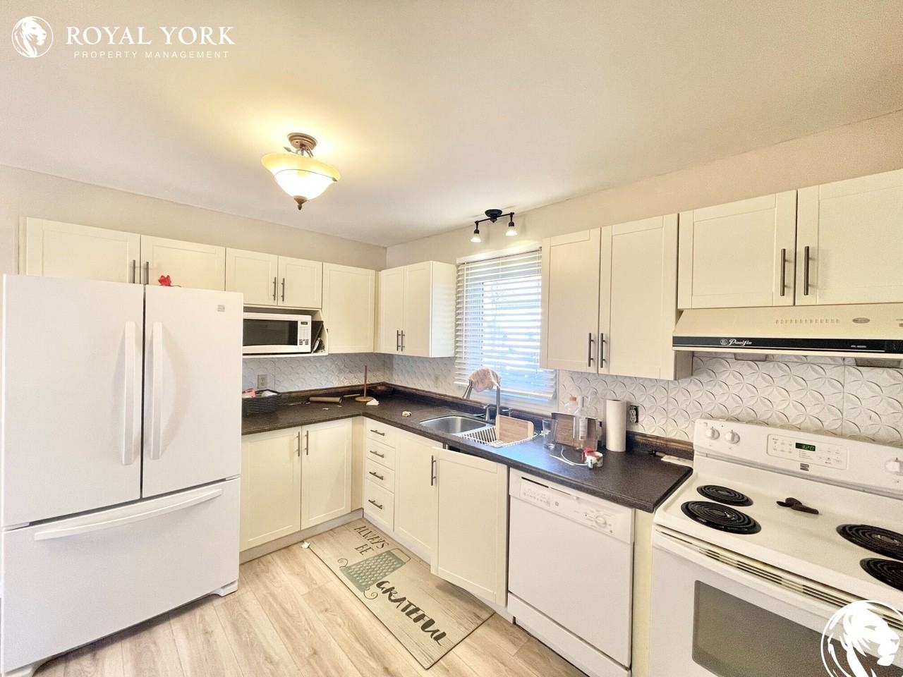 217 Martinet Ave #36 - Photo 2 of 27