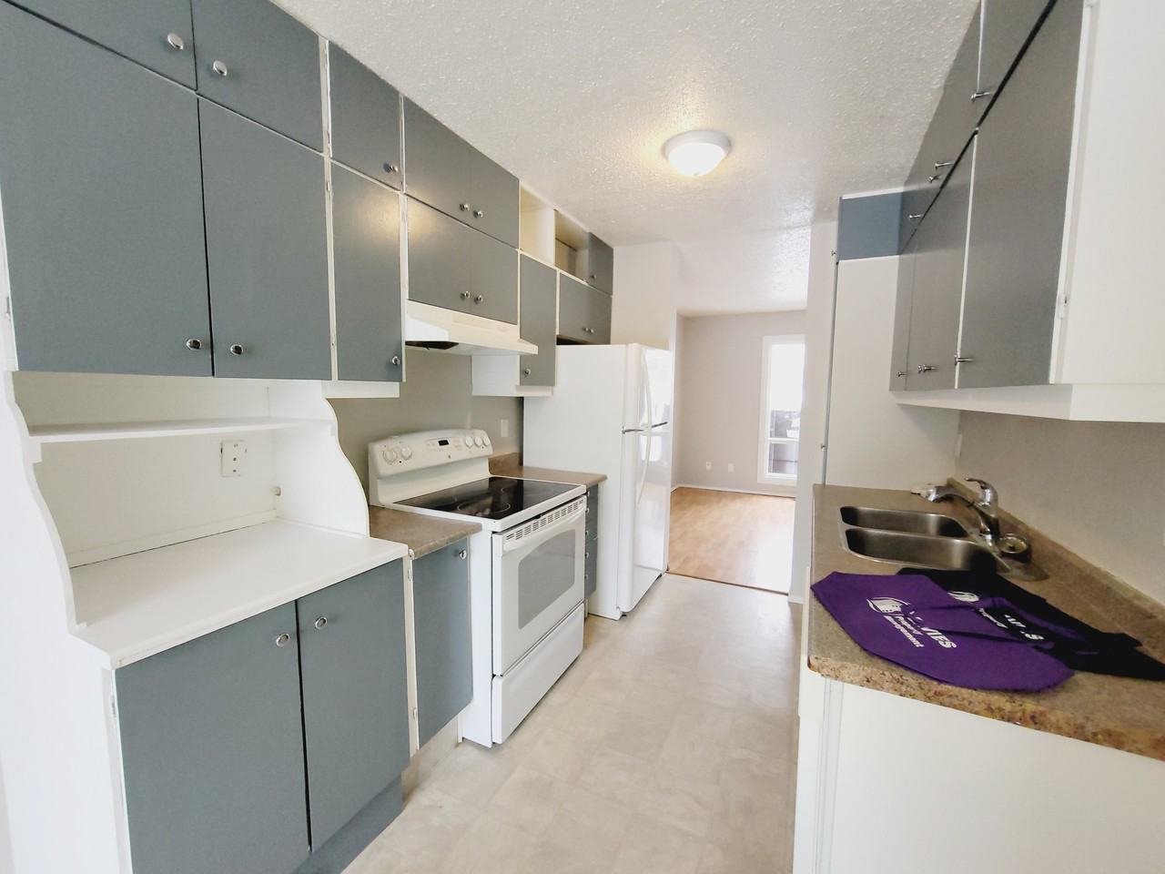 1257 62 St Nw - Photo 2 of 27