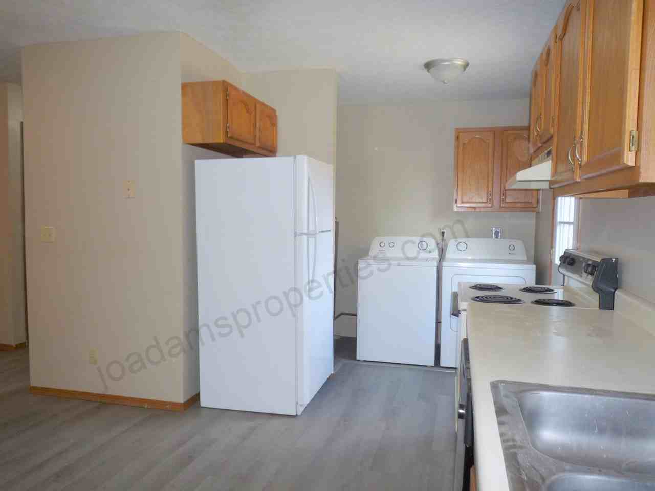 600 Park Ave - Photo 3 of 6