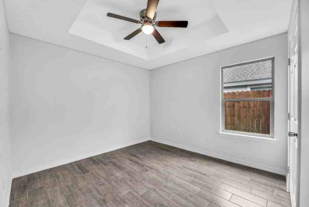 1001 W Sunset Valley St - Photo 2 of 16