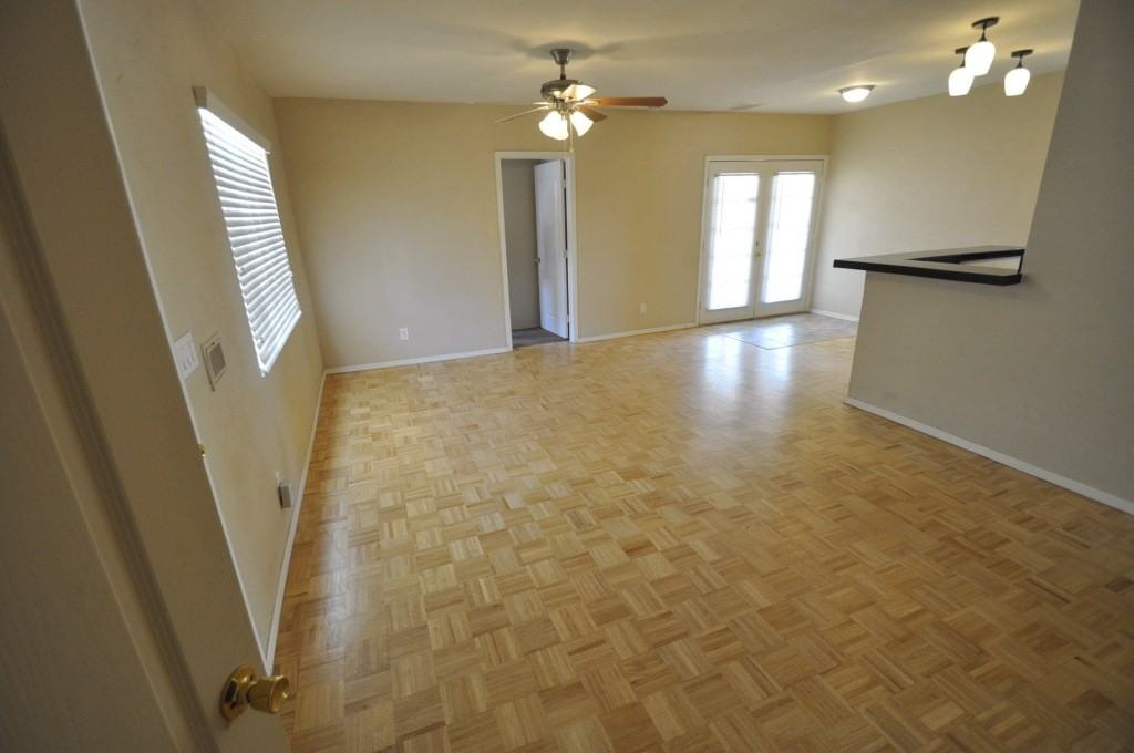 4208 N 15th Ave - Photo 3 of 10