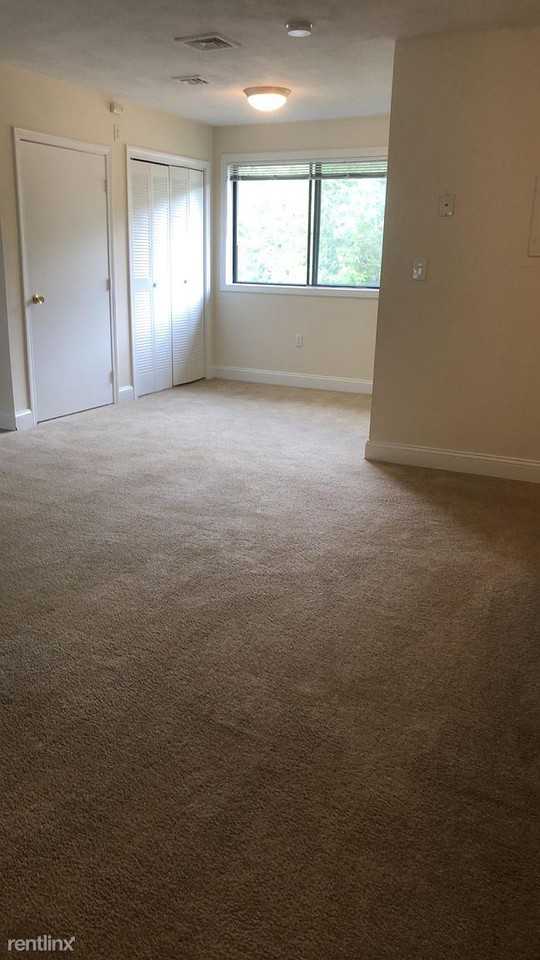 952 Norwest Dr - Photo 2 of 6