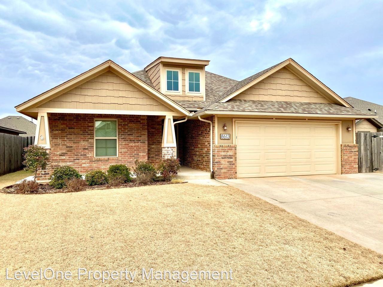 8613 Sw 36th Ter - Photo 2 of 26