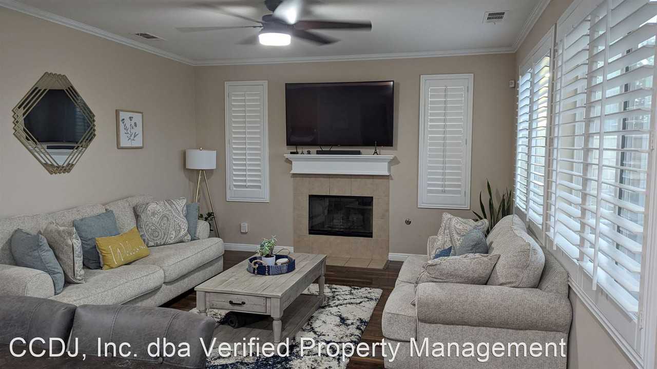 17455 Eastern Pines Ct - Photo 3 of 17