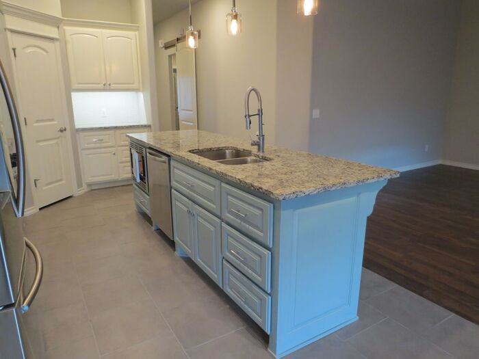 1209 N Storybrook Ter - Photo 3 of 26