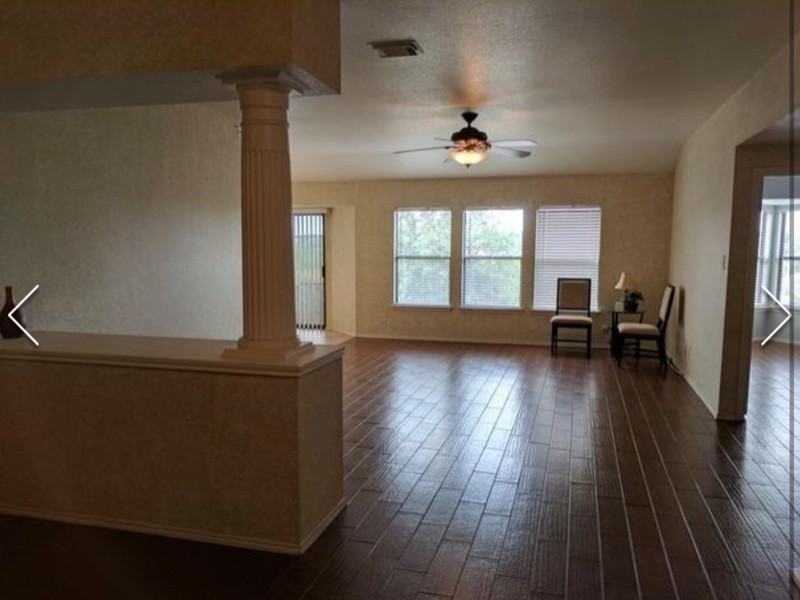 2206 Stallion Run - Photo 2 of 12