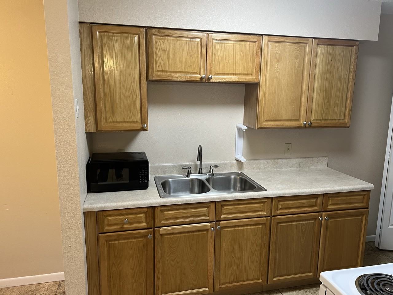 10905 W Gem St - Photo 3 of 12