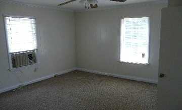 3820 West Ave - Photo 3 of 4