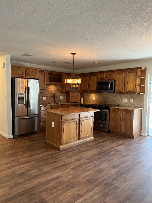 925 Cynthia Dr - Photo 3 of 29