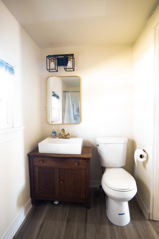 206 5th Ave E - Photo 3 of 14