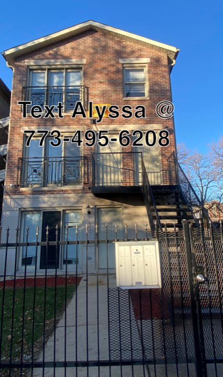 2840 W Flournoy St #2 - Photo 2 of 9
