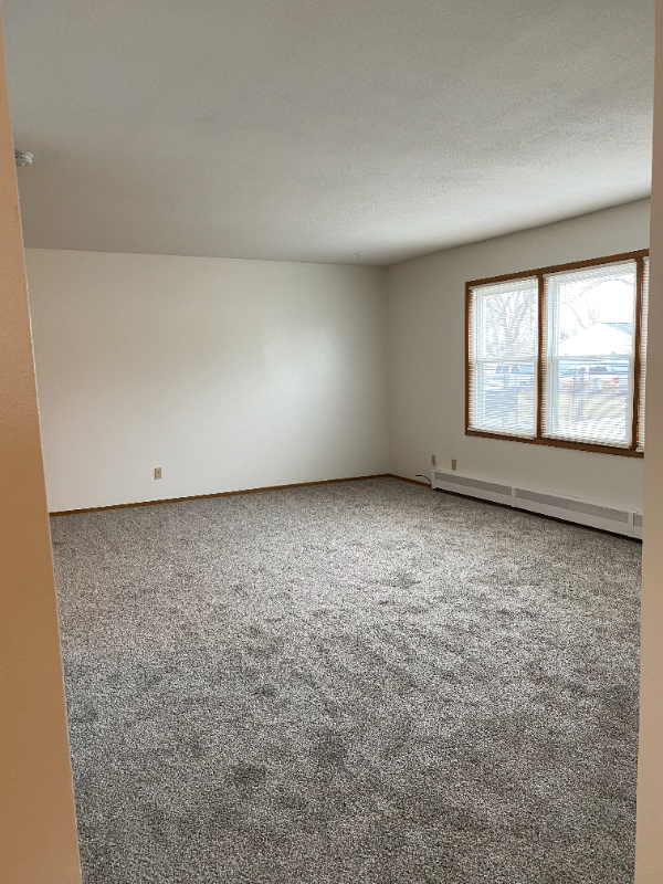 405 Sw Elm St - Photo 7 of 18