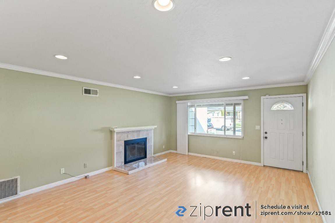 23853 Clayton St - Photo 3 of 21