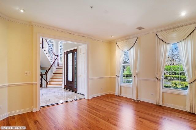 4766 Wellington Dr - Photo 3 of 25