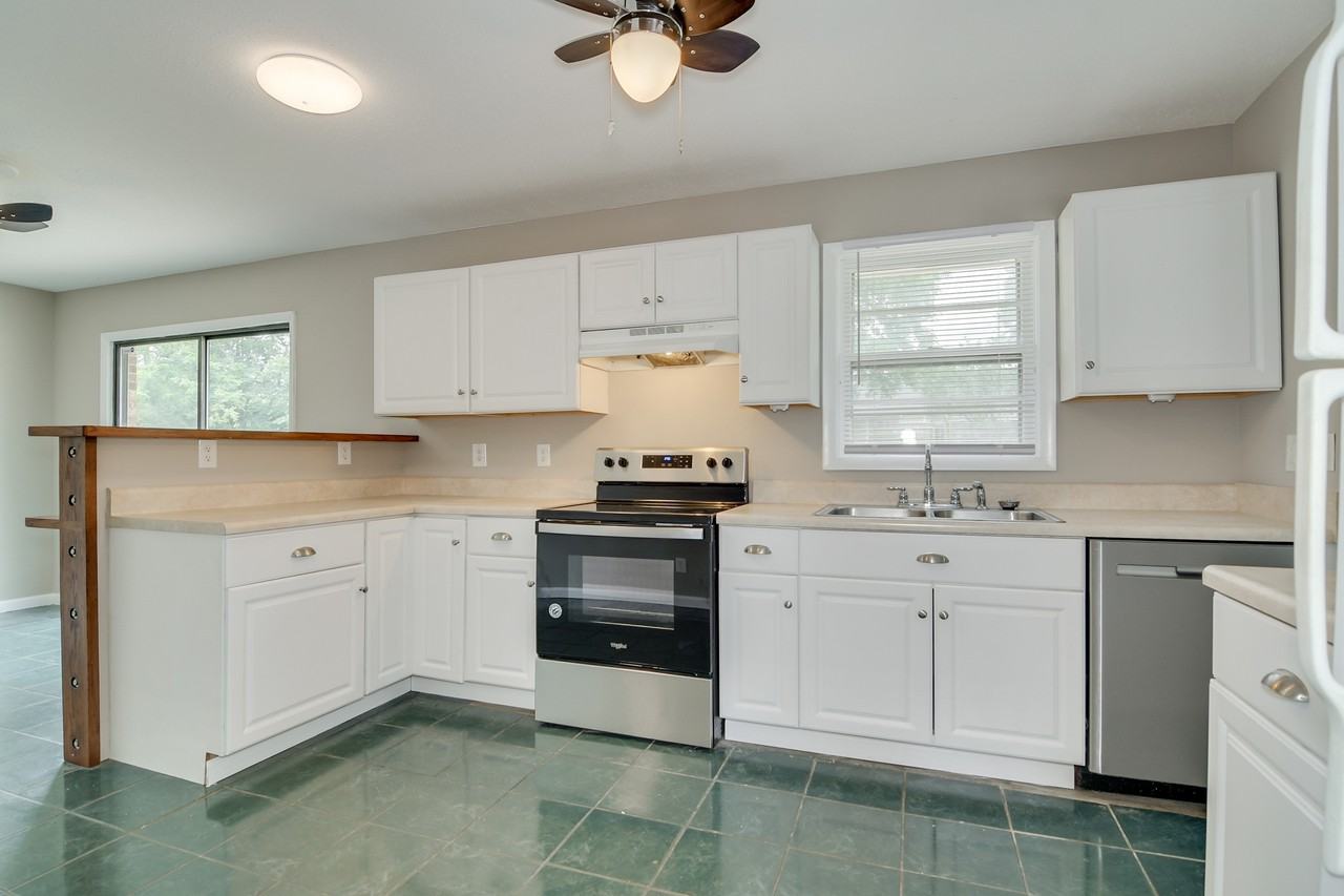 3327 Westcliffe Ct #1 - Photo 7 of 42